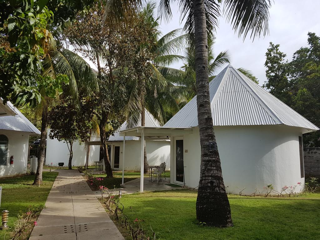 Cordova Reef Village Resort Lapu-Lapu City Exterior foto