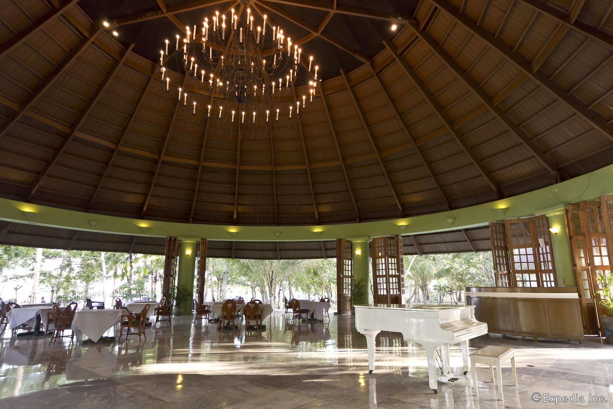 Cordova Reef Village Resort Lapu-Lapu City Exterior foto